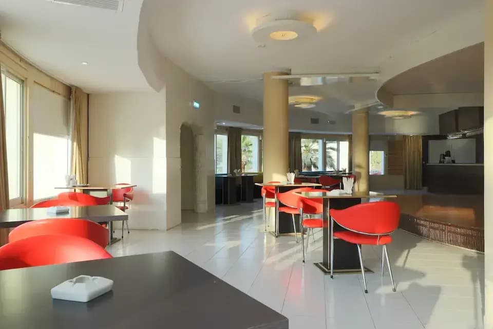 Hotel photo 13