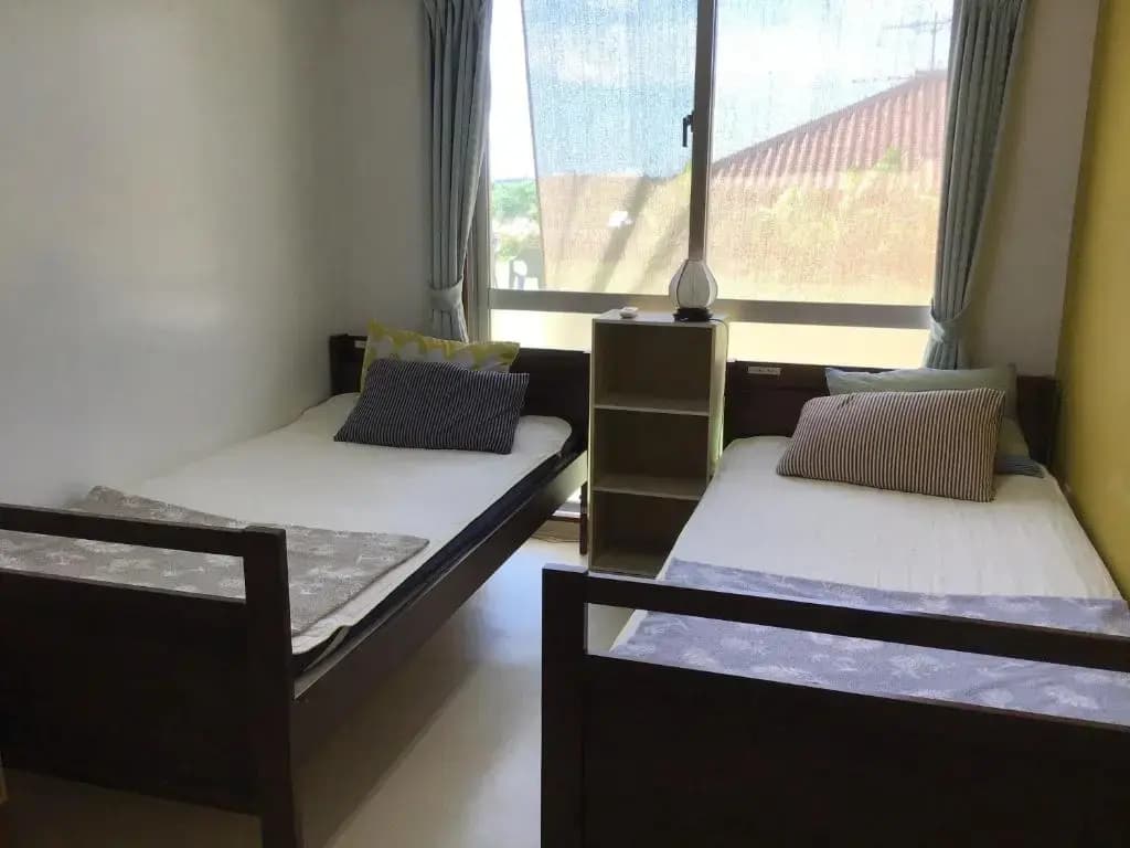 Economy room