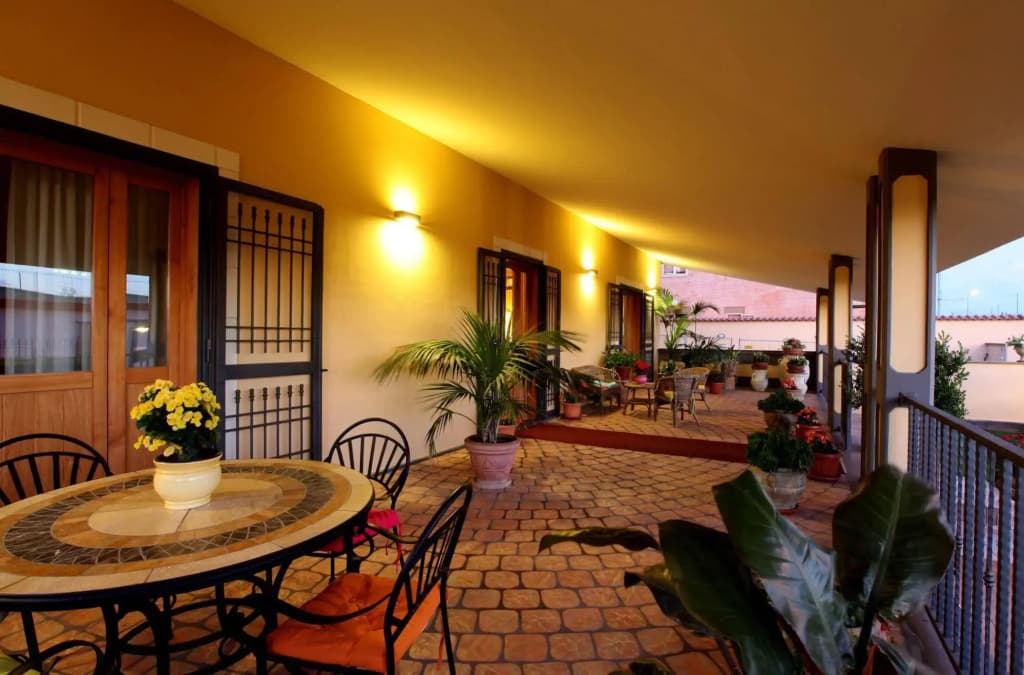 Hotel photo 12
