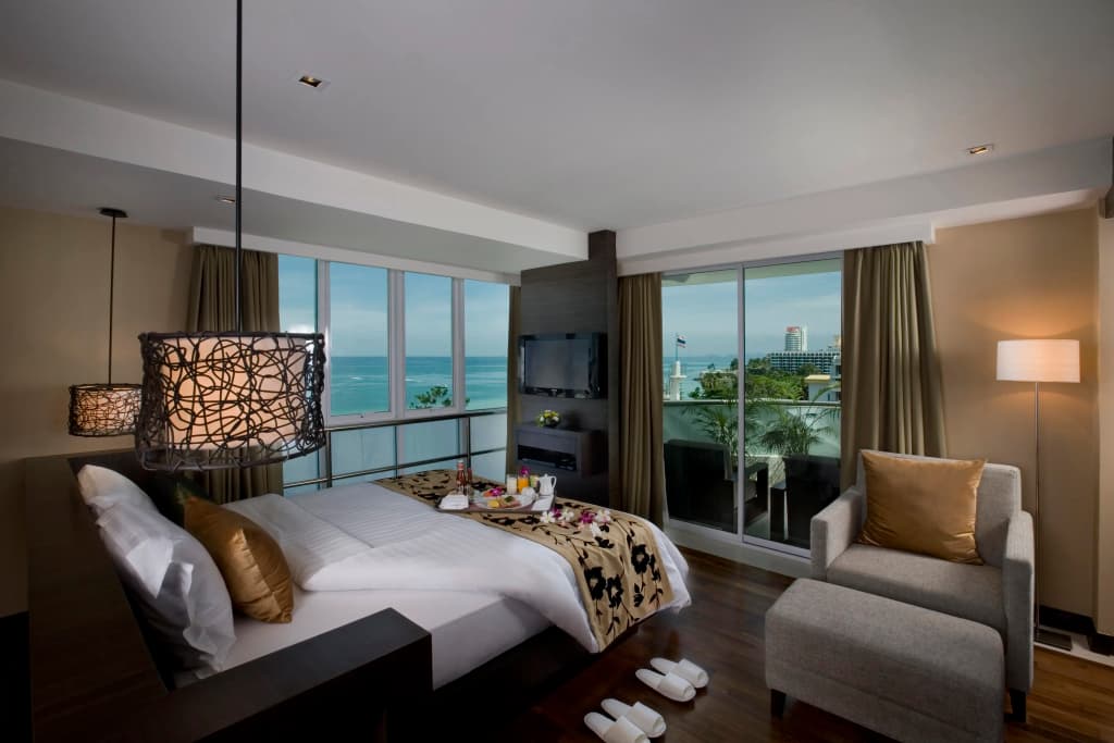 Hotel photo 12