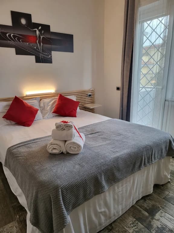 Comfort room with balcony