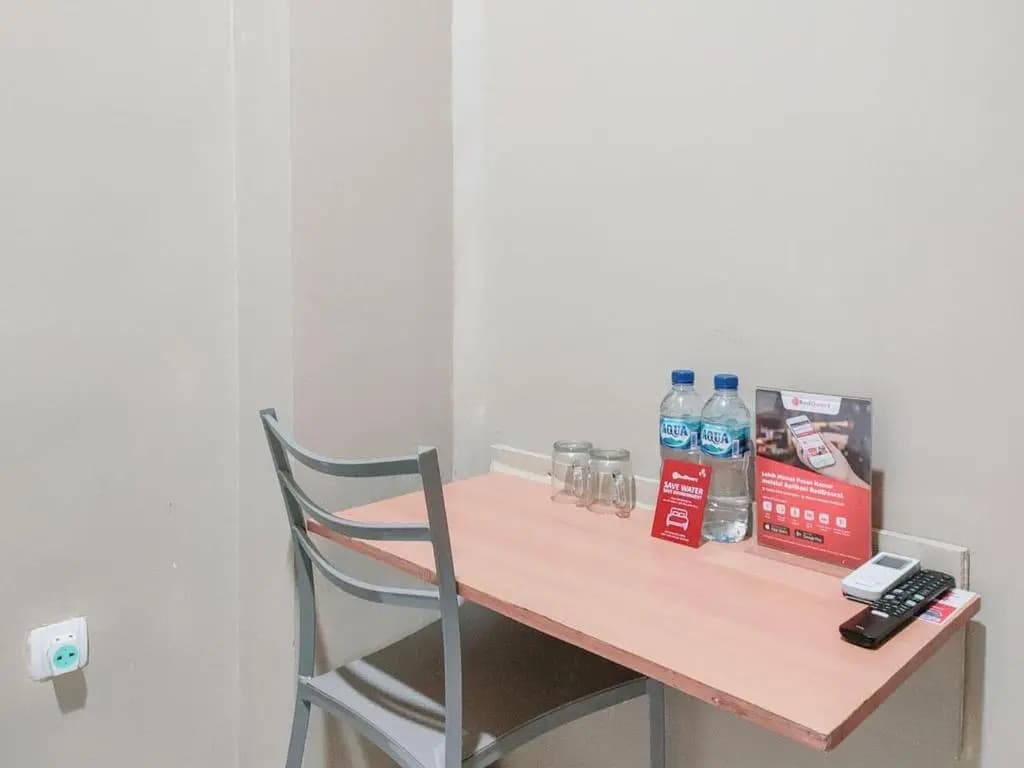 Economy room