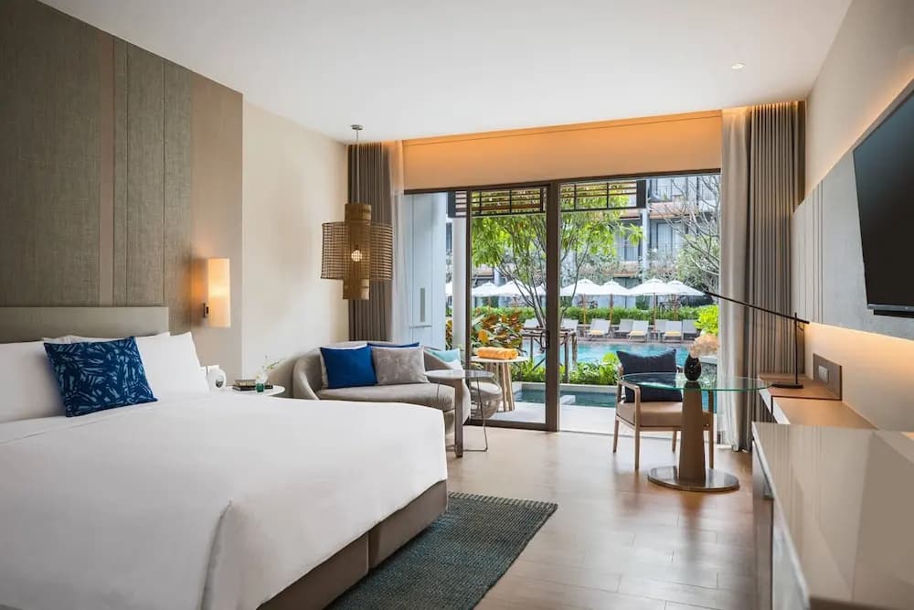 Standard Double room with balcony and with pool view full double bed