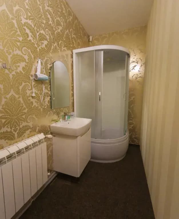 Economy room