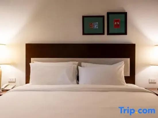 2 Bedrooms Villa