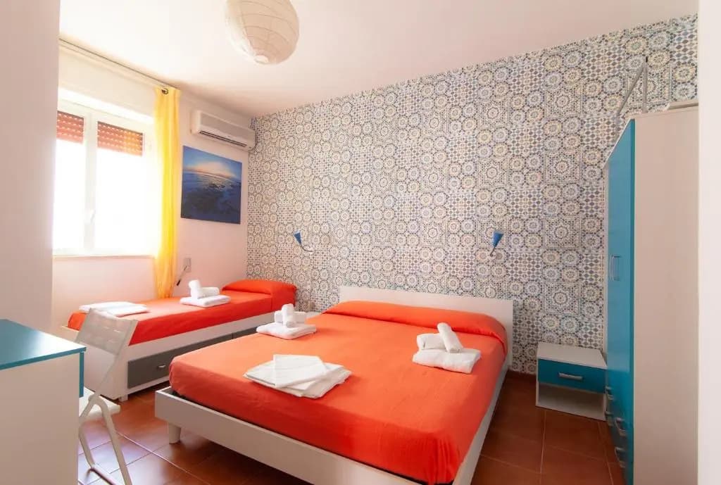 3 Bedrooms Apartment