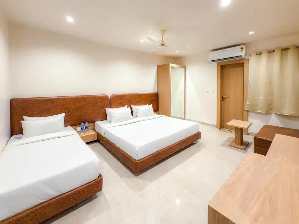 Hotel photo 12