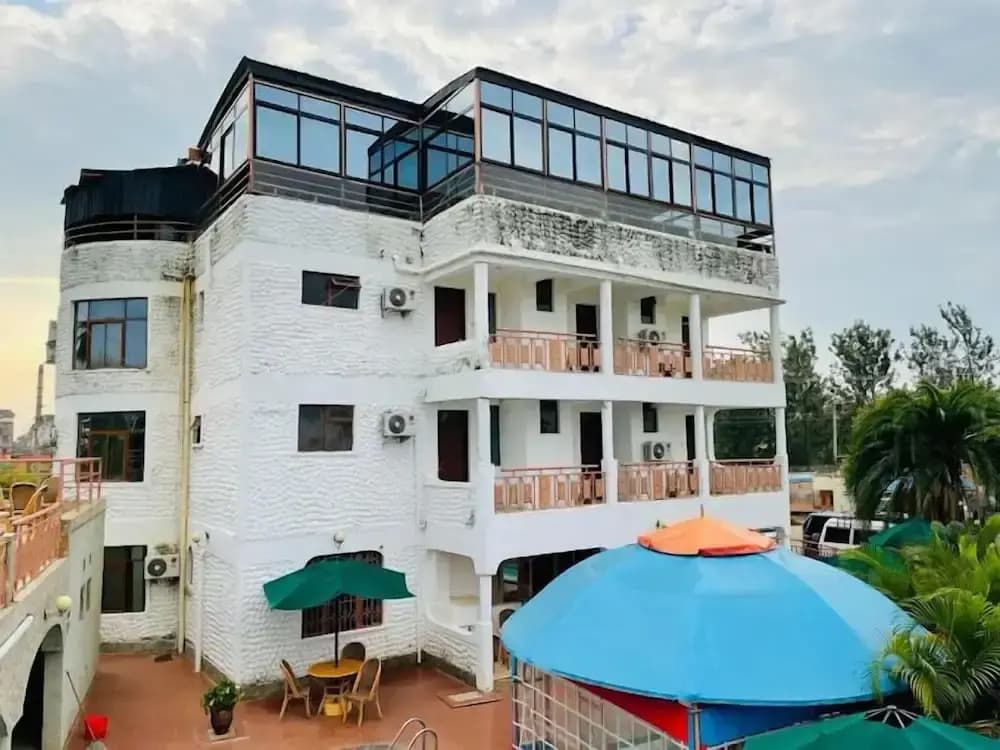 Hotel photo 1