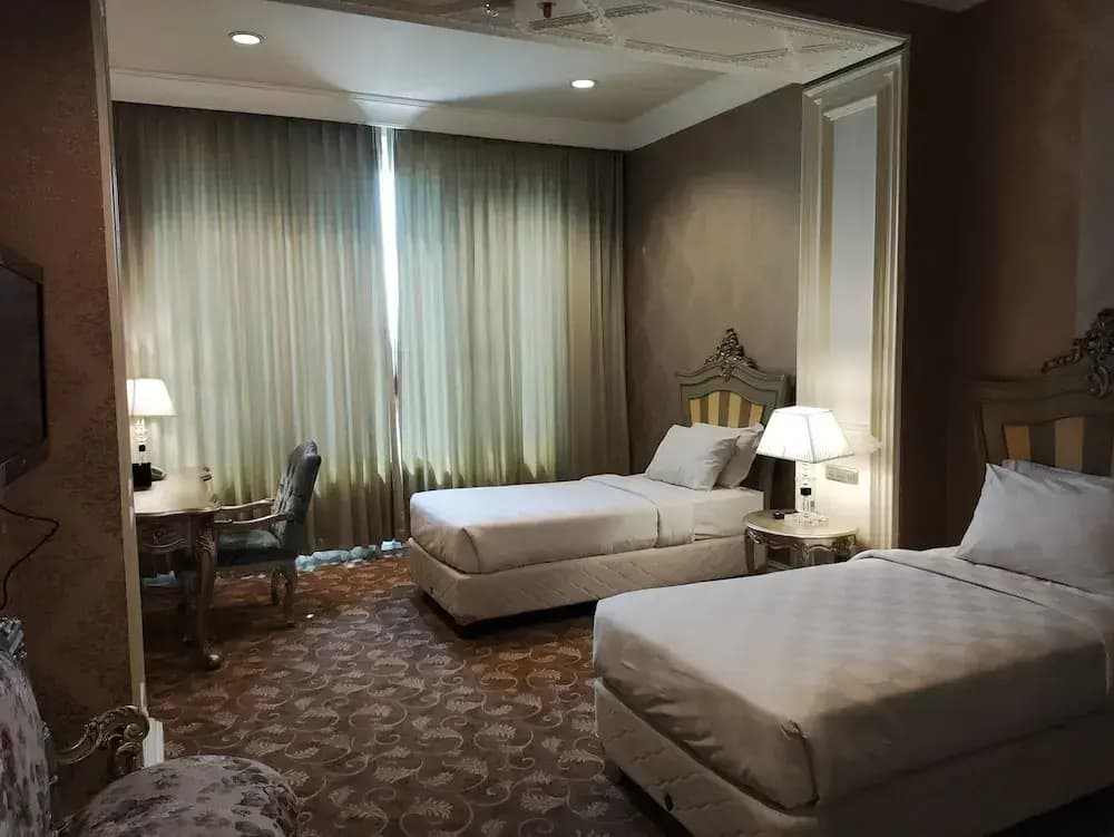 Deluxe Double room twin beds