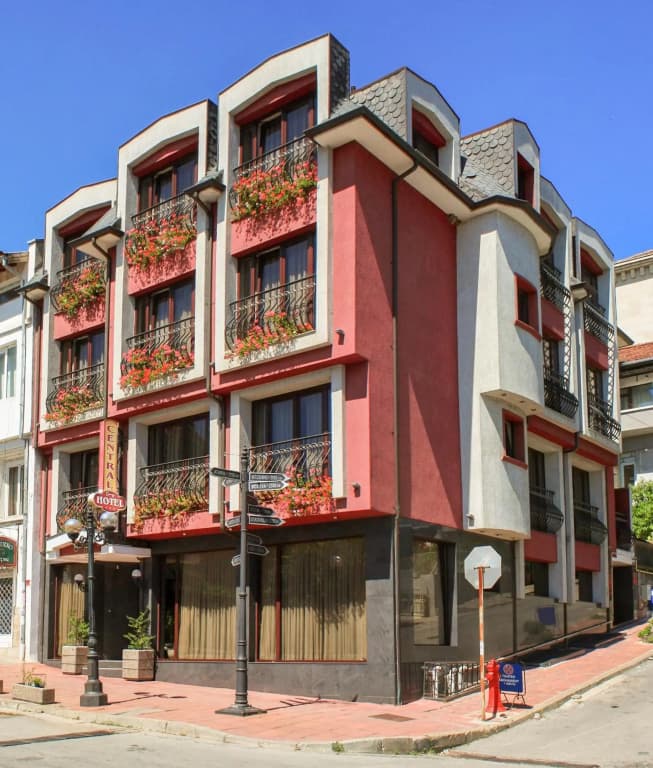 Hotel photo 1