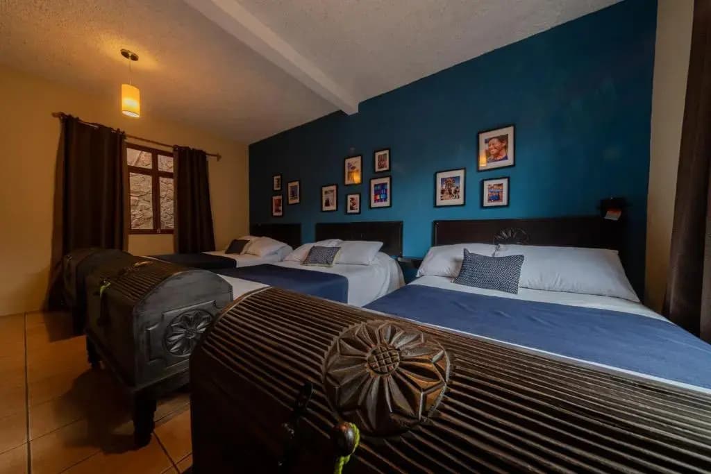 Standard Triple room