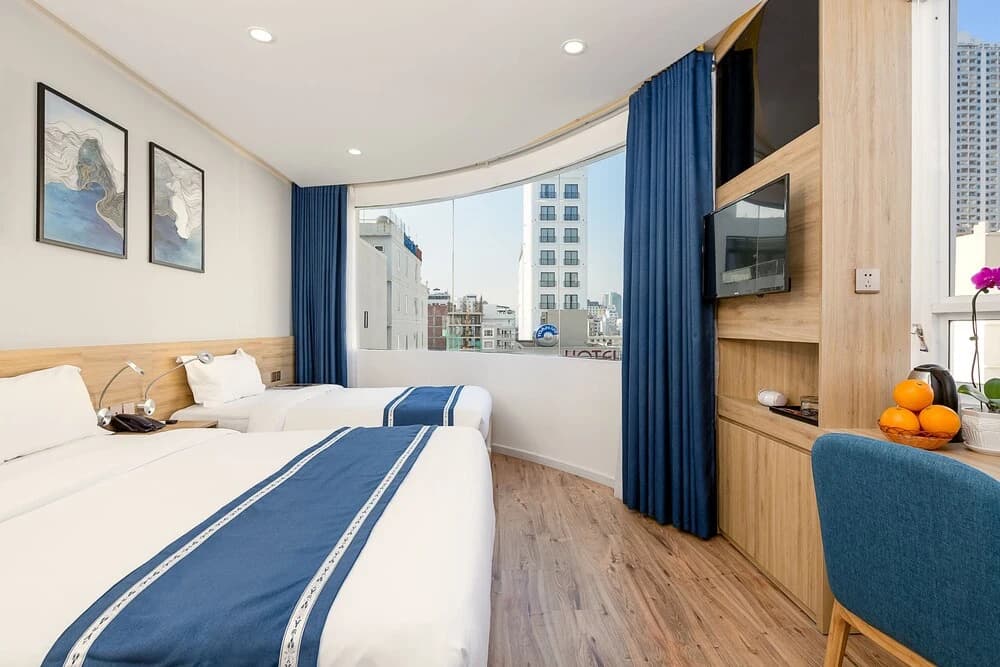 Standard Triple room
