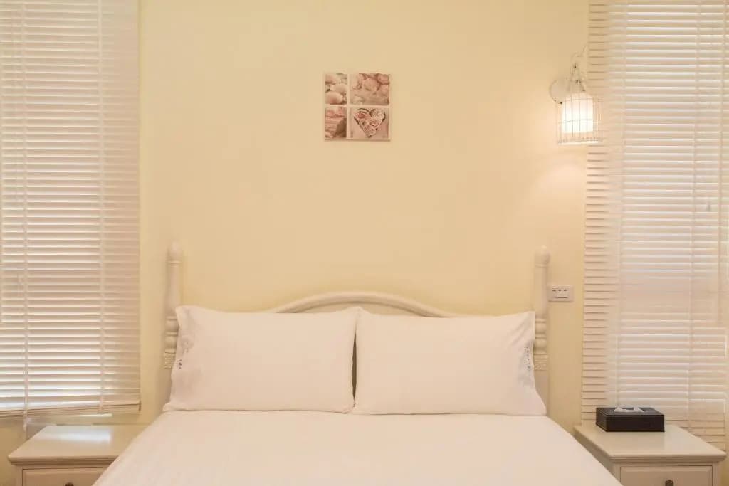 Standard Double room with balcony full double bed