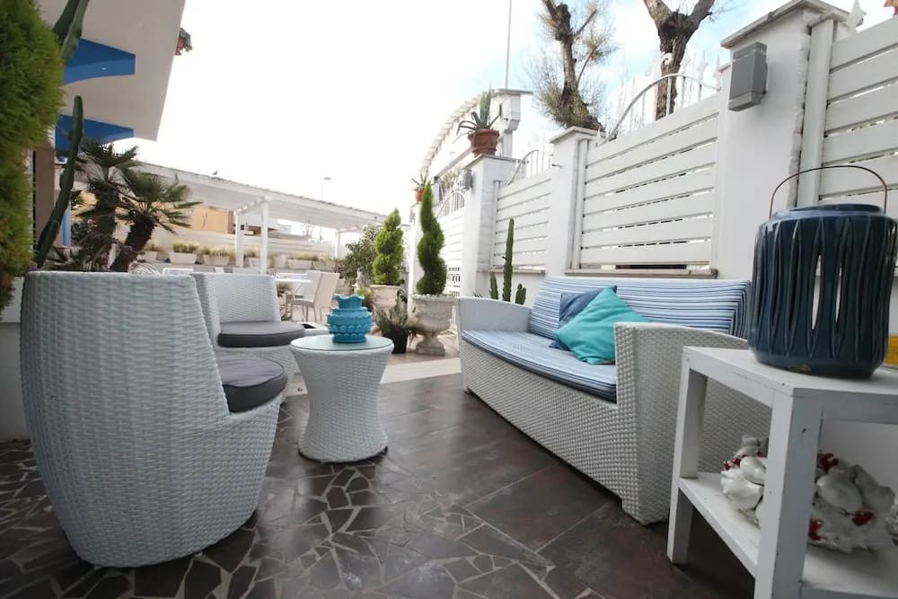 Hotel photo 12