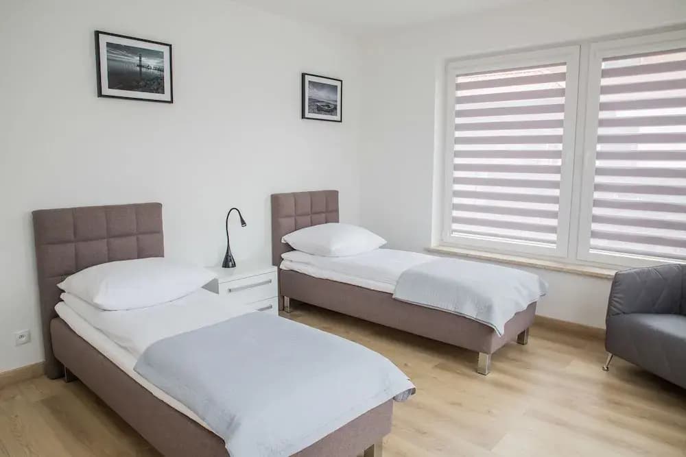 2 Bedrooms Apartment