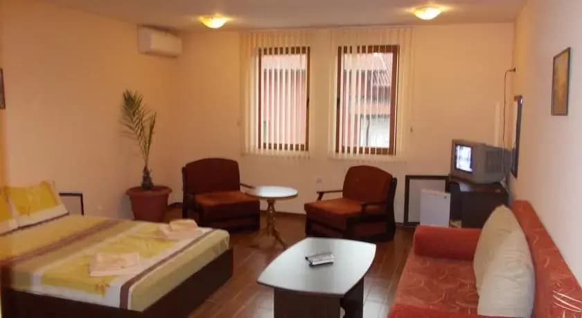 Hotel photo 2