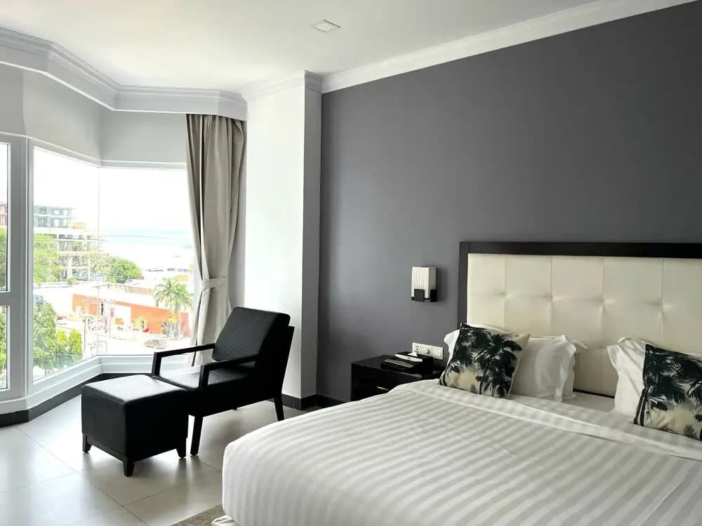 Deluxe Double room with sea view twin beds