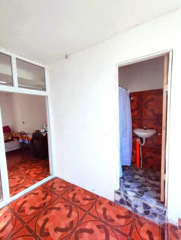 1 Bedroom Apartment with lake view
