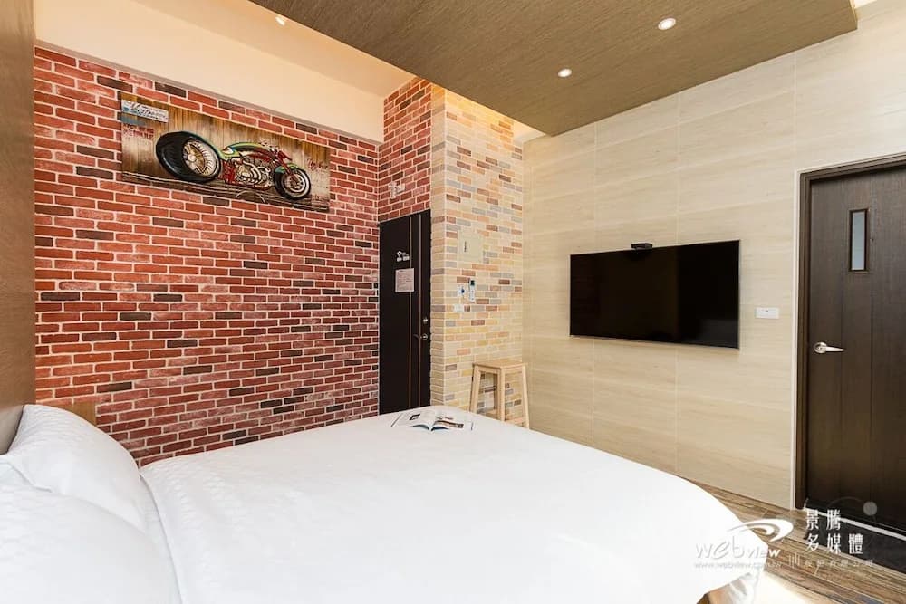 Classic Double room with balcony full double bed
