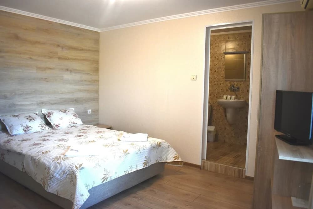 Classic Triple room with balcony
