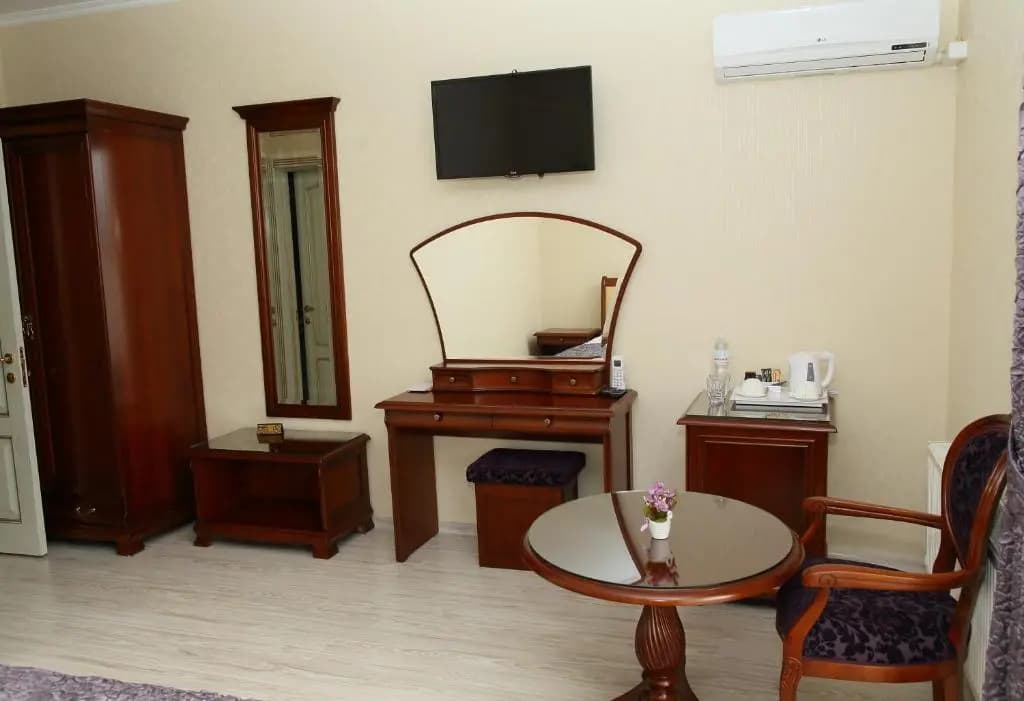 Hotel photo 1