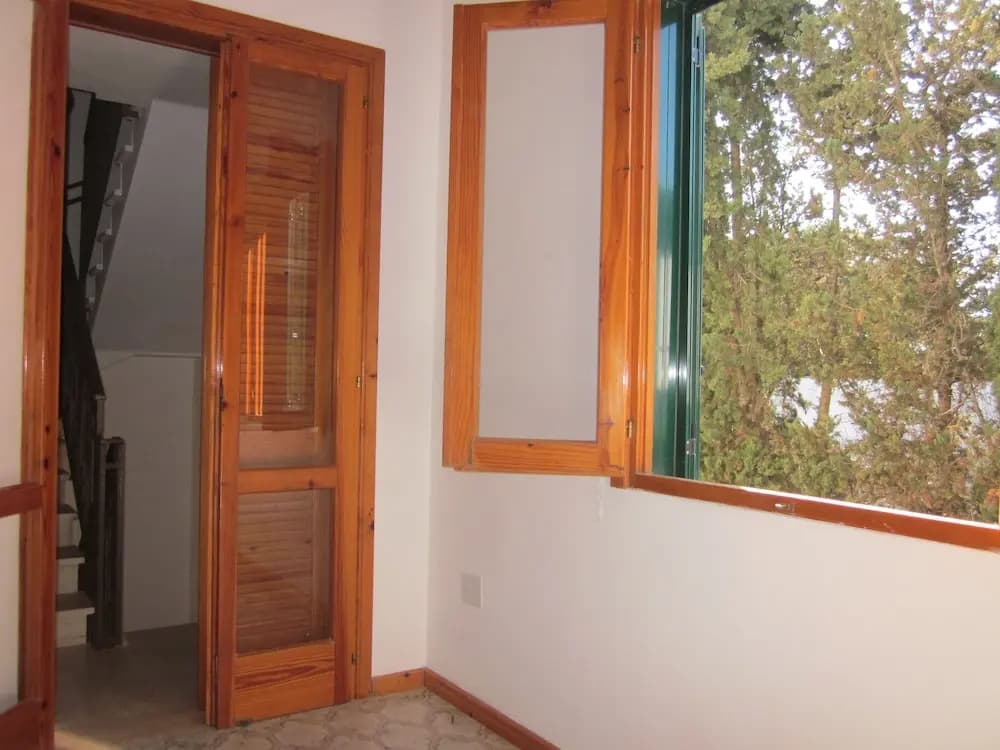 2 Bedrooms Basement Apartment