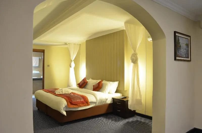Standard Suite
