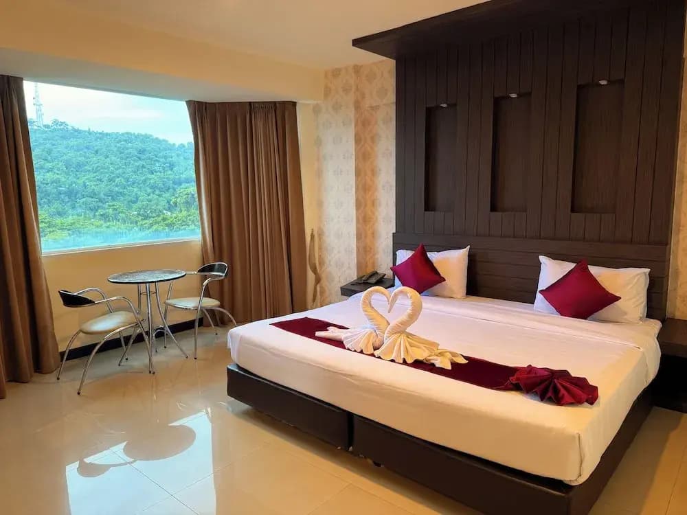 Standard Double room with mountain view full double bed