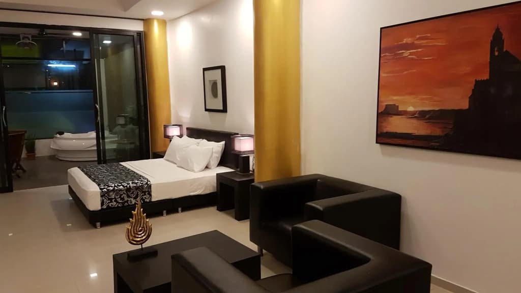 2 Bedrooms Double Suite twin beds