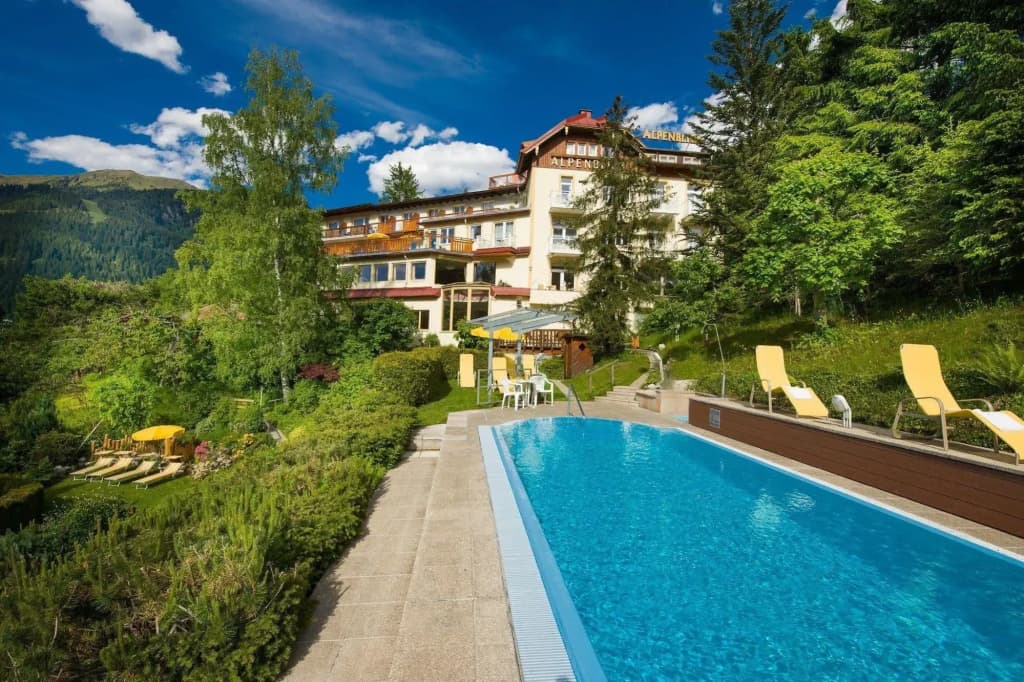 Hotel photo 12
