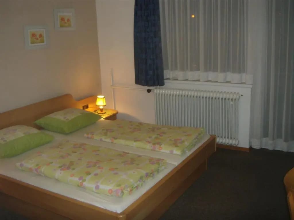 3 Bedrooms Apartment