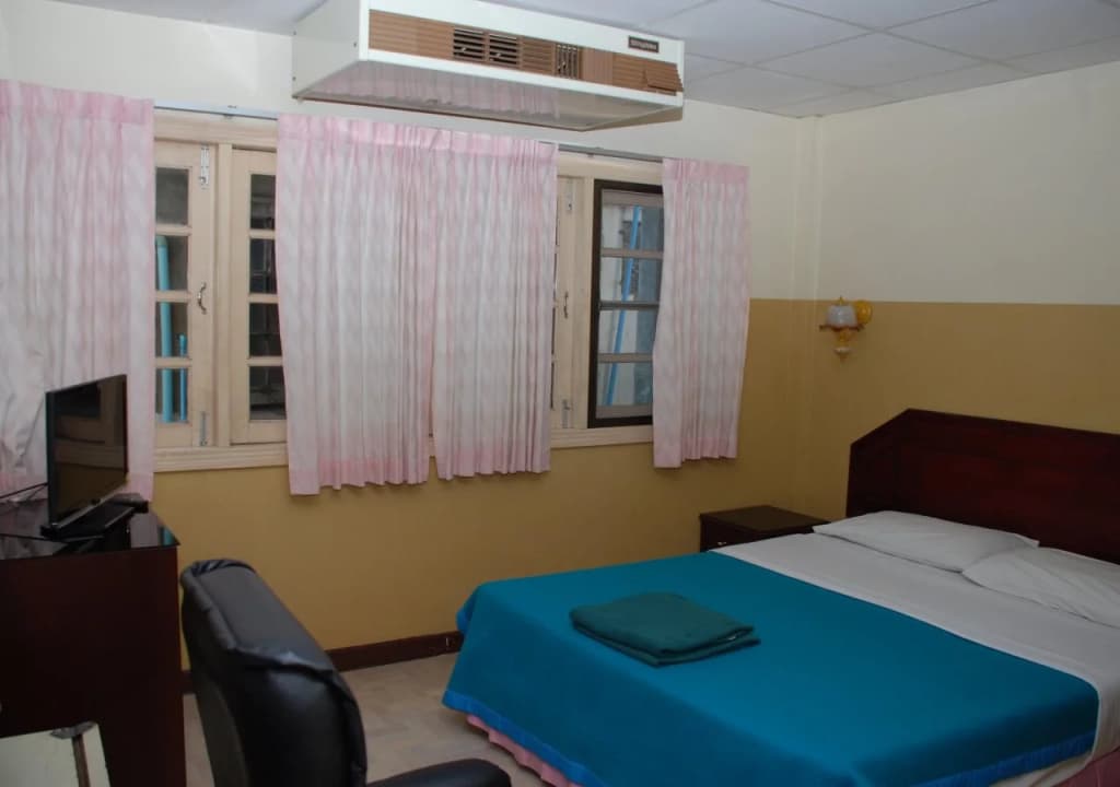 Hotel photo 1