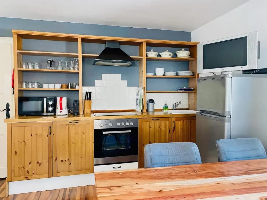 1 Bedroom Apartment with balcony