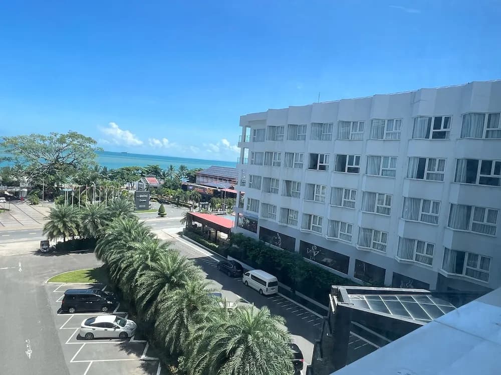 Premium Double room beachfront full double bed
