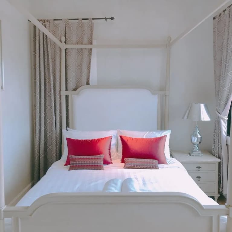 2 Bedrooms Villa with balcony
