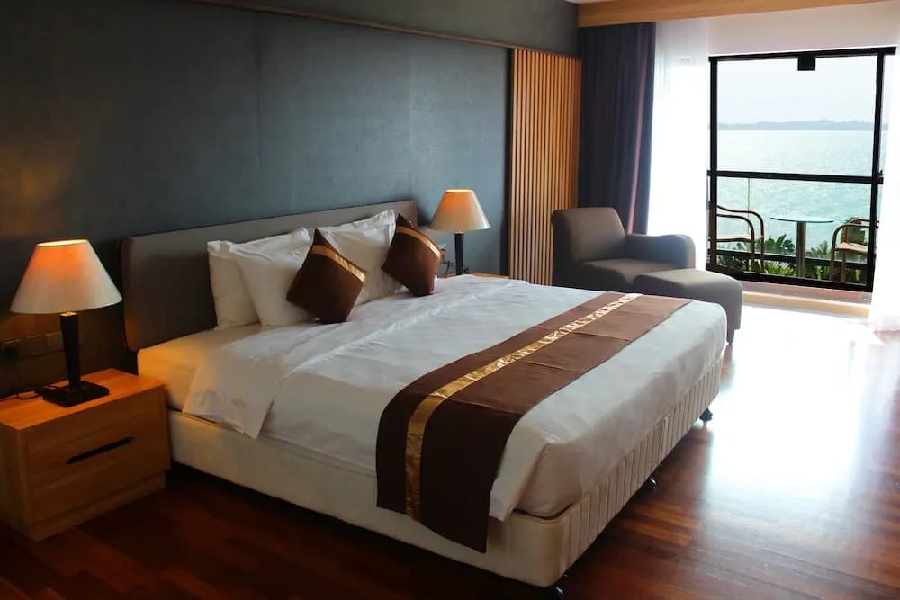 Deluxe room with balcony