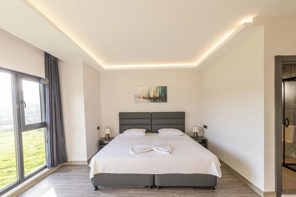 Standard Double room with garden view full double bed