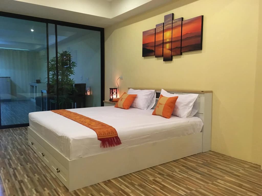 Deluxe Apartment
