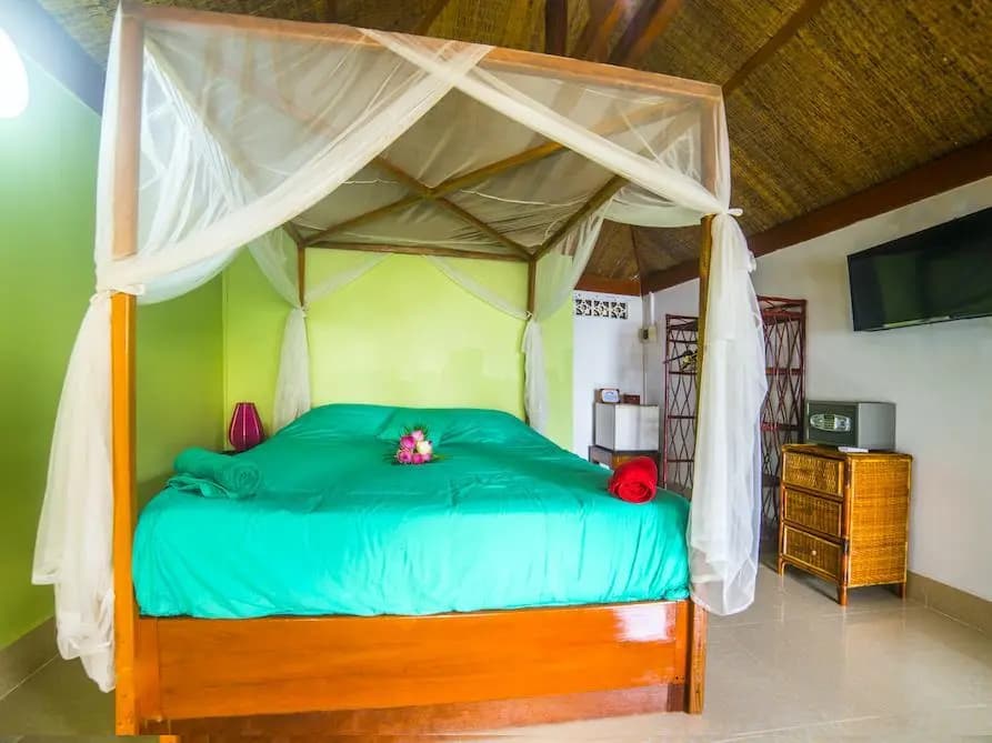 Double Bungalow with sea view full double bed