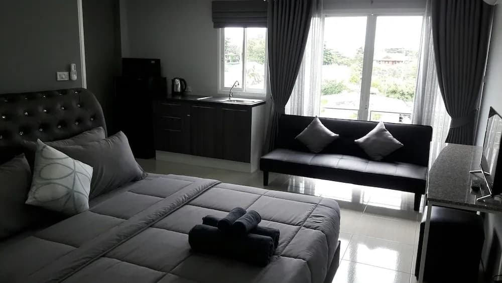 Standard Double room with balcony full double bed