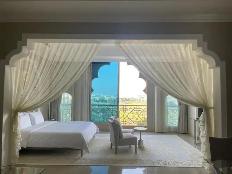 Deluxe Double Suite full double bed
