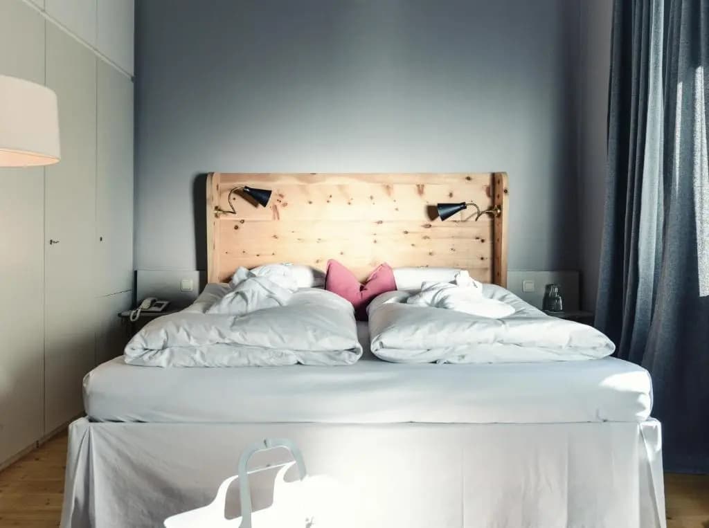 Economy room
