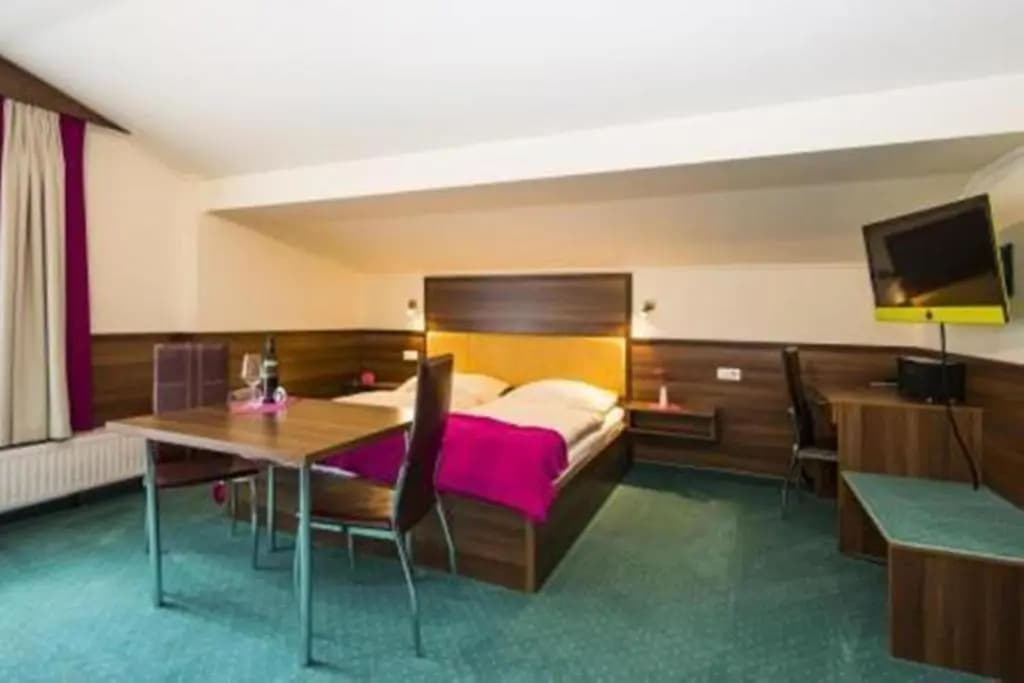 Comfort Double room with balcony full double bed