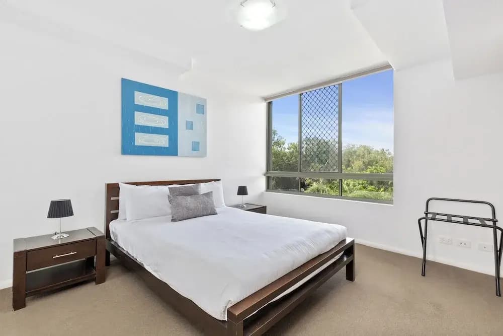 1 Bedroom Apartment with balcony and with pool view