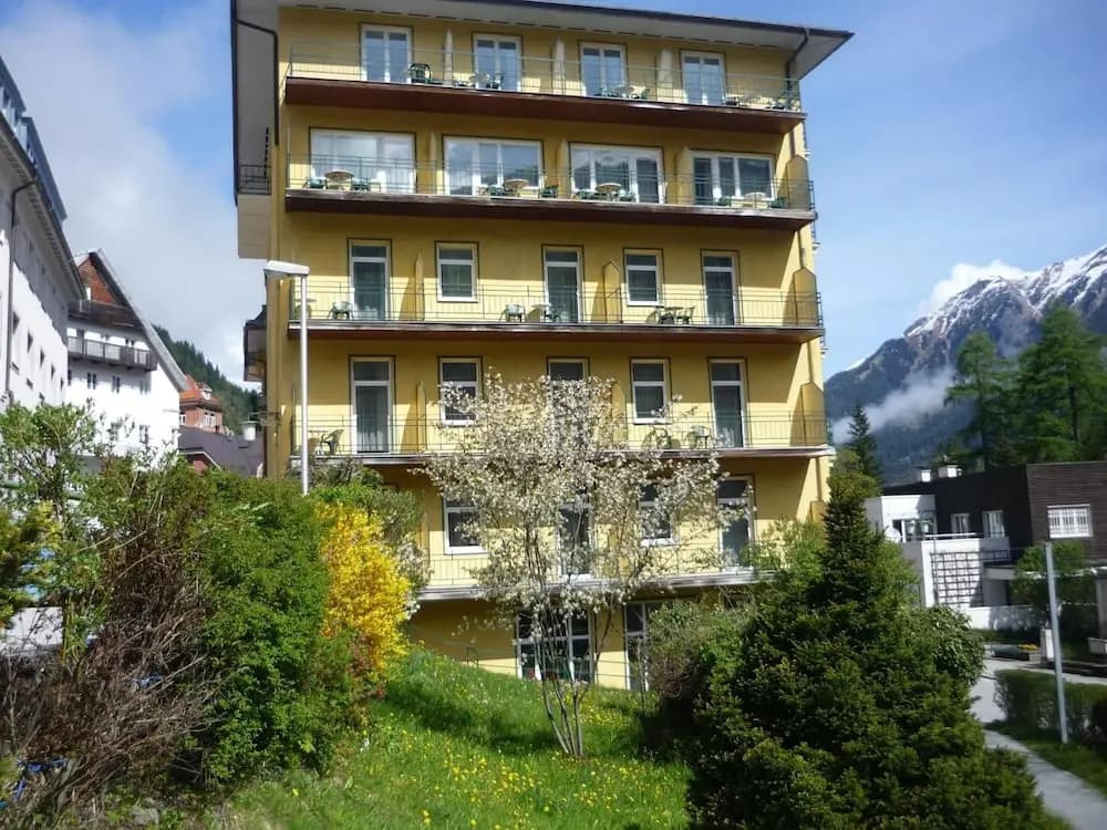 Hotel photo 1