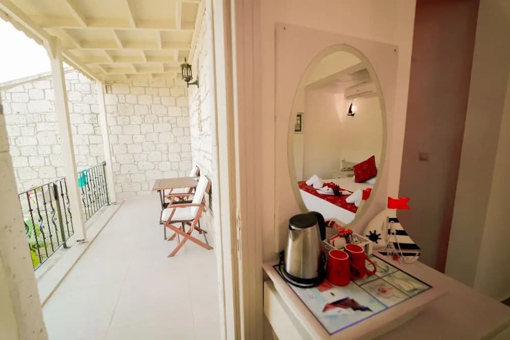 Deluxe Double room with sea view full double bed