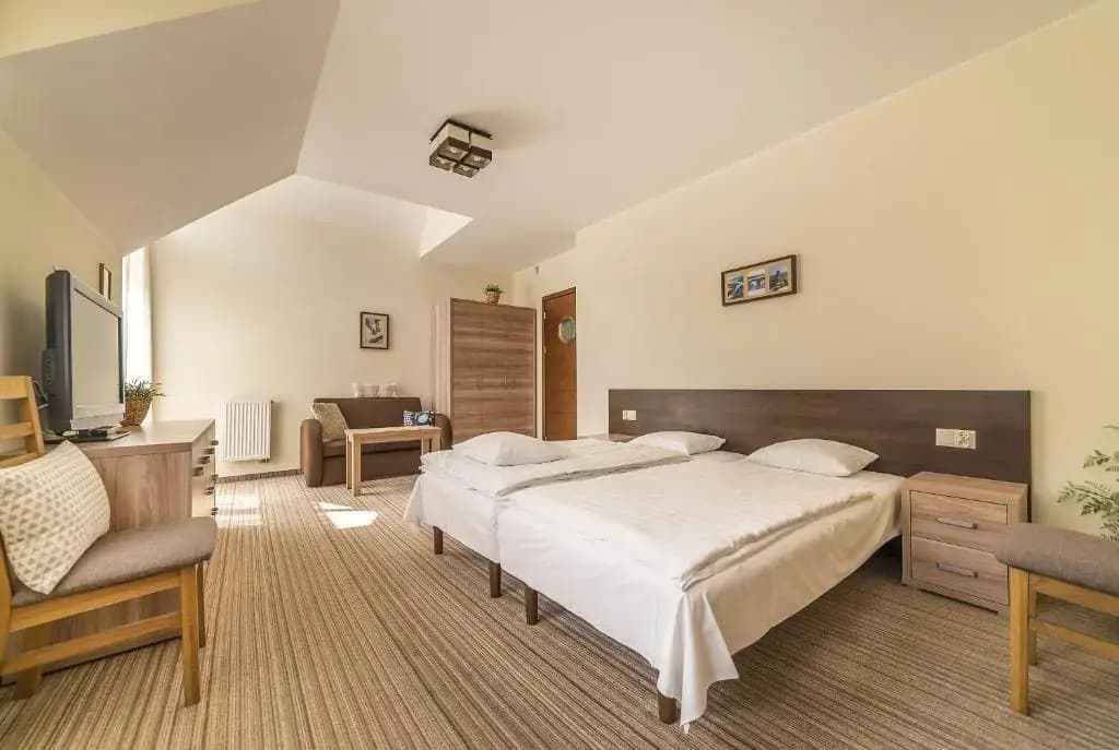 Standard Triple room with balcony