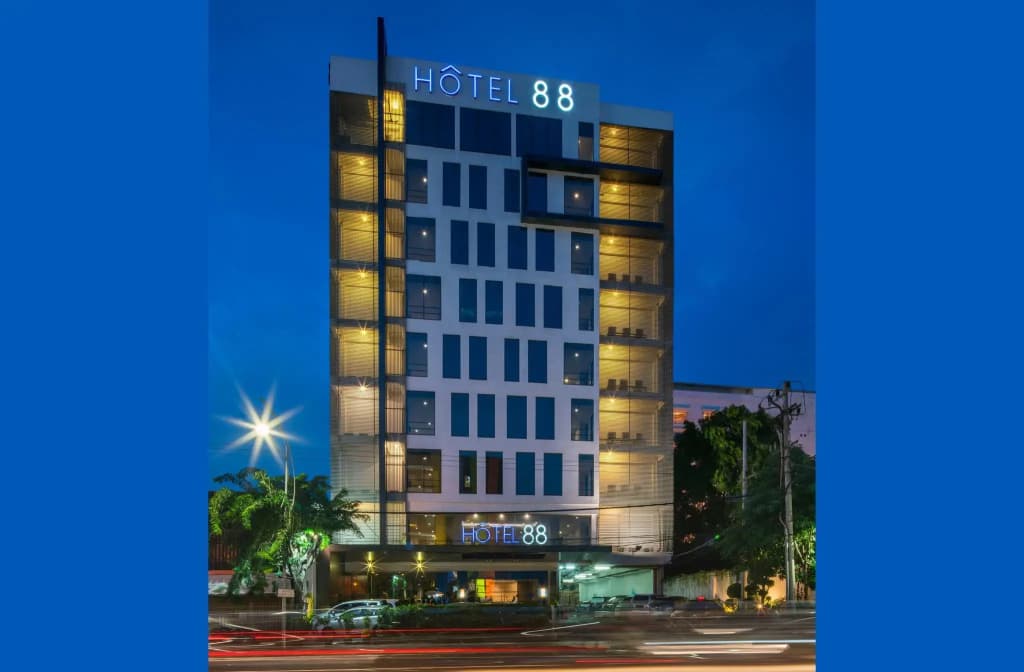 Hotel photo 1