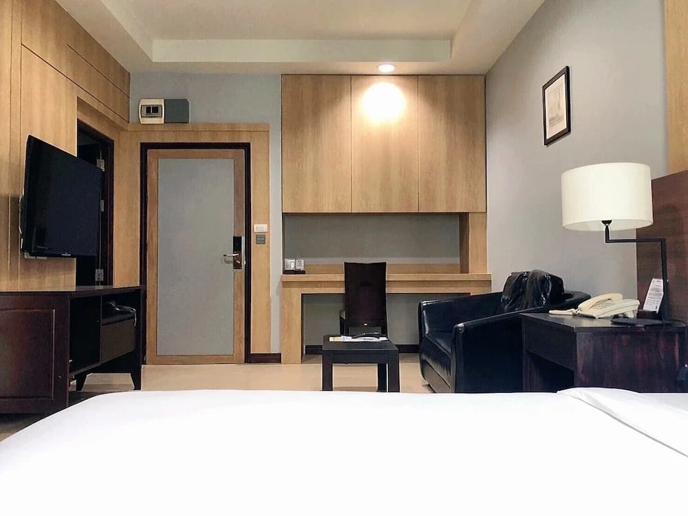 Economy room