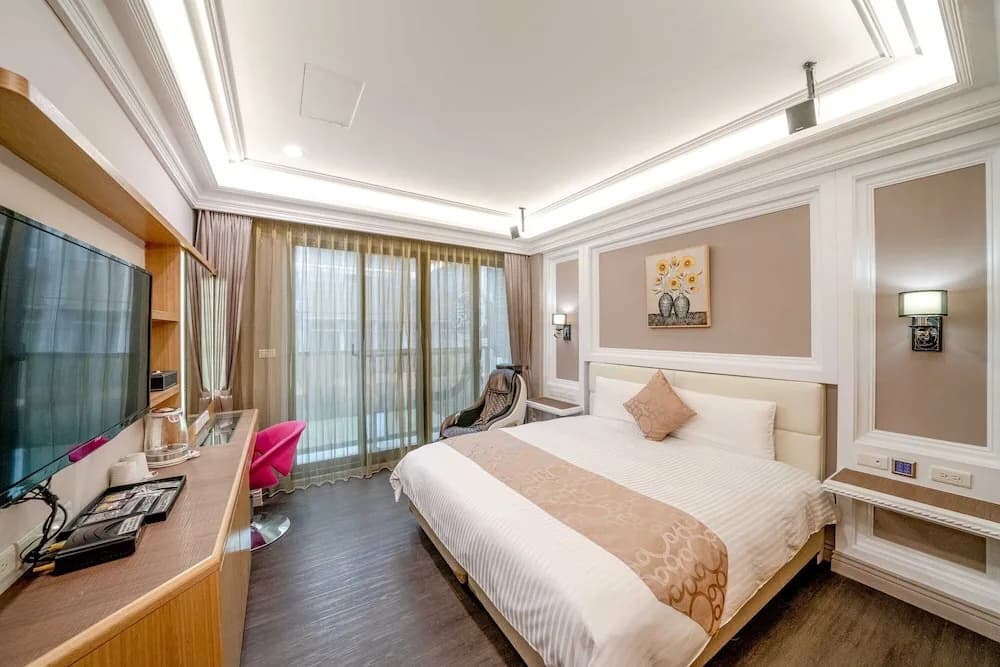 Standard Double room with balcony full double bed